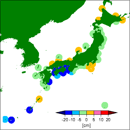 月平均潮位偏差分布