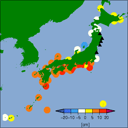 月平均潮位偏差分布