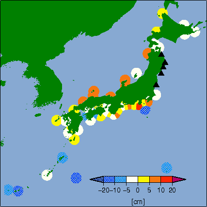 月平均潮位偏差分布