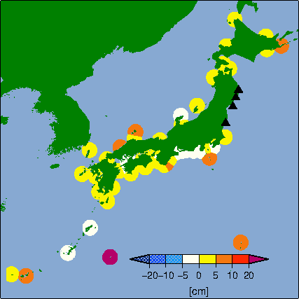 月平均潮位偏差分布