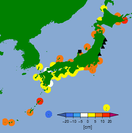 月平均潮位偏差分布