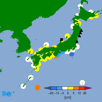 月平均潮位偏差分布