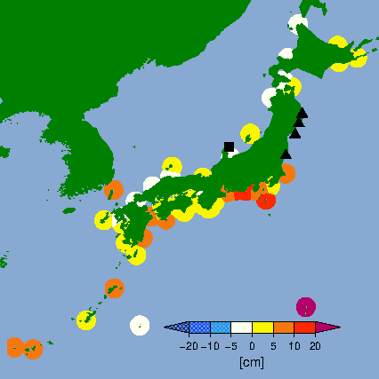 月平均潮位偏差分布