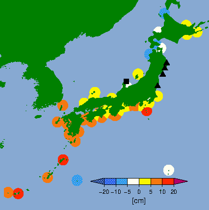 月平均潮位偏差分布