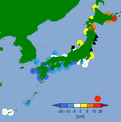 月平均潮位偏差分布