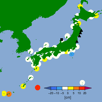 月平均潮位偏差分布