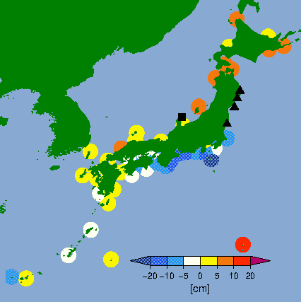 月平均潮位偏差分布