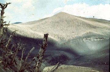 噴火後の新澪池